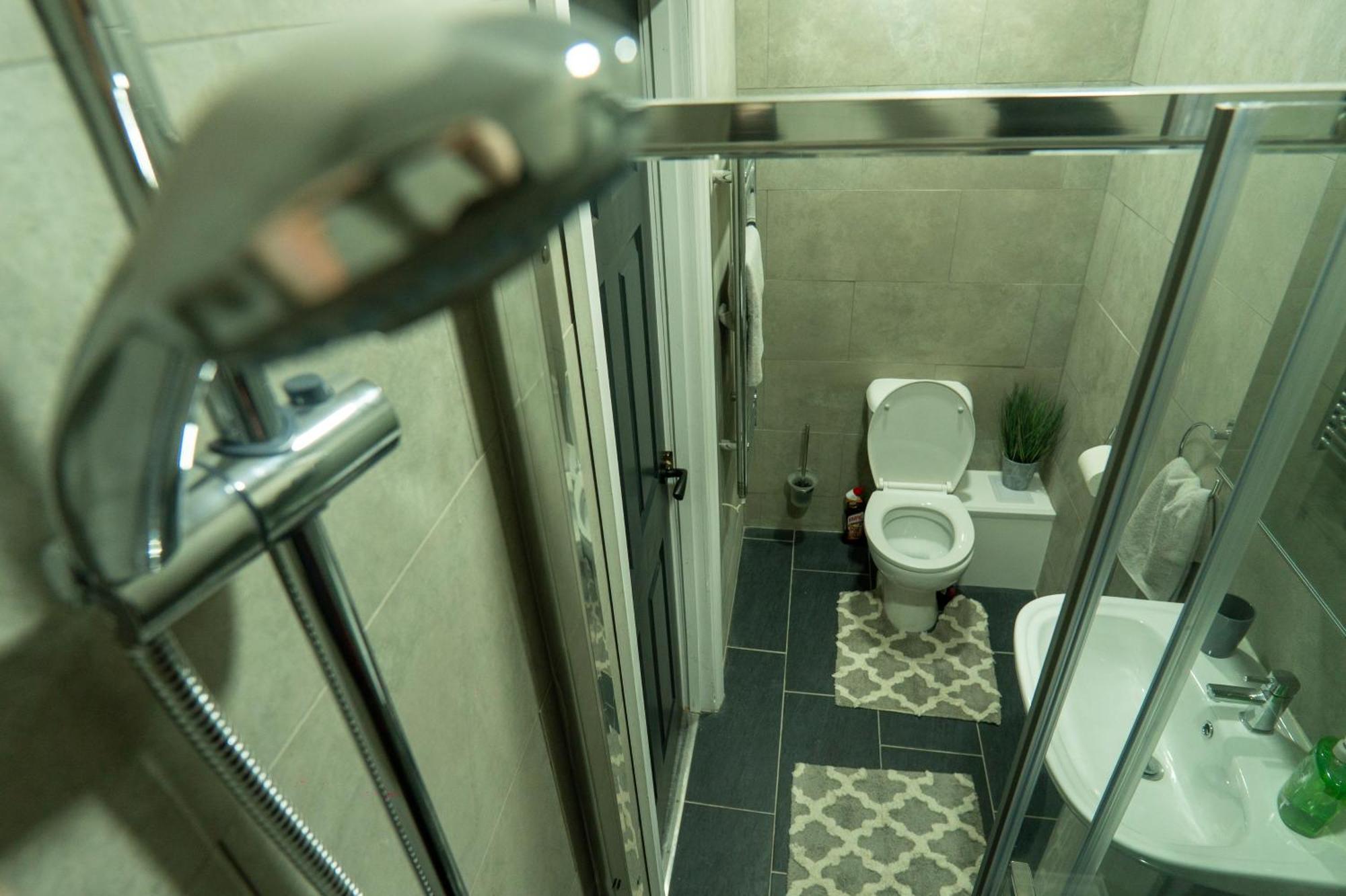 Modern Apartments Near Cardiff City Centre 외부 사진
